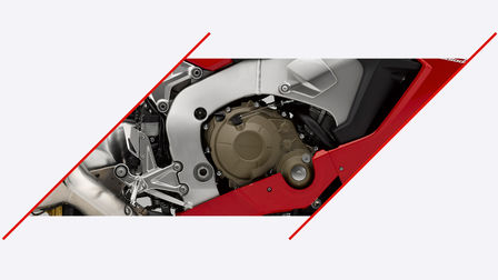 CBR1000RR Fireblade priblížený pohľad na motor